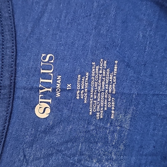 Stylus 1x blue tank top new with tags - Picture 4 of 4